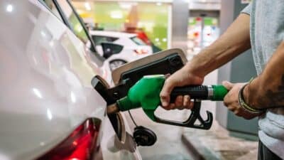 Chèque carburant : La fausse aide ?